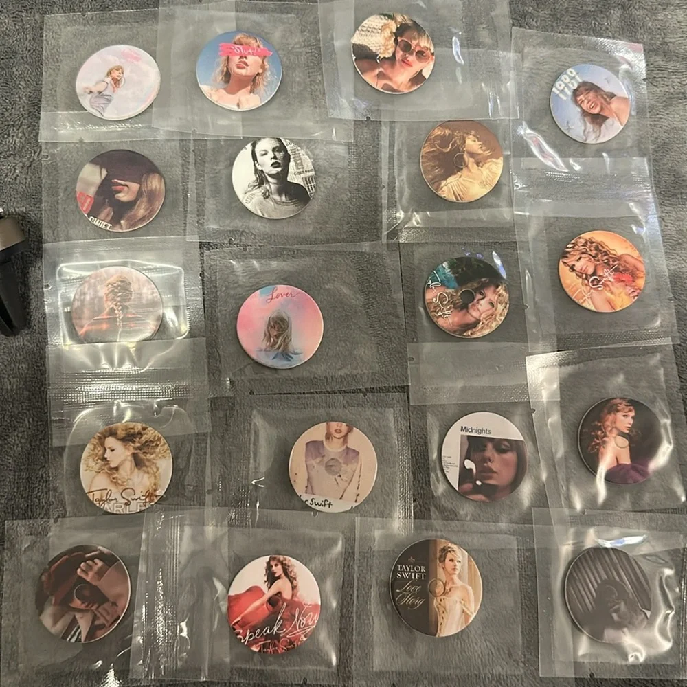 CAR VENT CLIP- Record Player Air Freshener - Picture 4 of 4